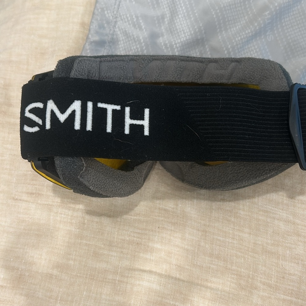 Smith Goggles - image 4